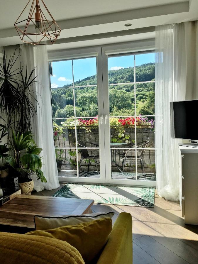 Apartament Dobre Miejsce Ustrzyki Dolne Buitenkant foto